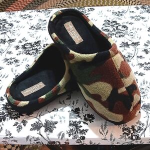 Northern Trail Mens sz L Camouflage House Slippers